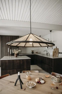 Clearance Globen Lighting Akira Ø70 taklampa Natur/svart