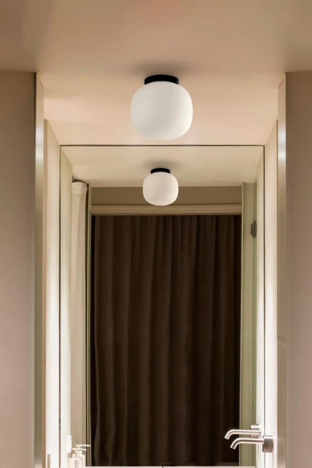 Best Faro Barcelona Amelia Ø22 badrumslampa