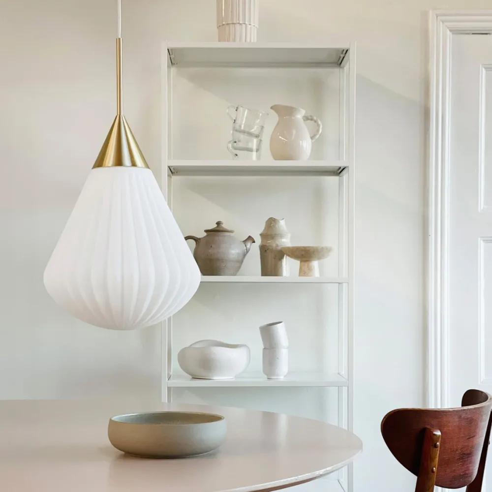 New Dyberg Larsen Ballon Ø33 taklampa Vit