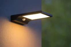 Discount Lucide Basic solcellslampa Svart