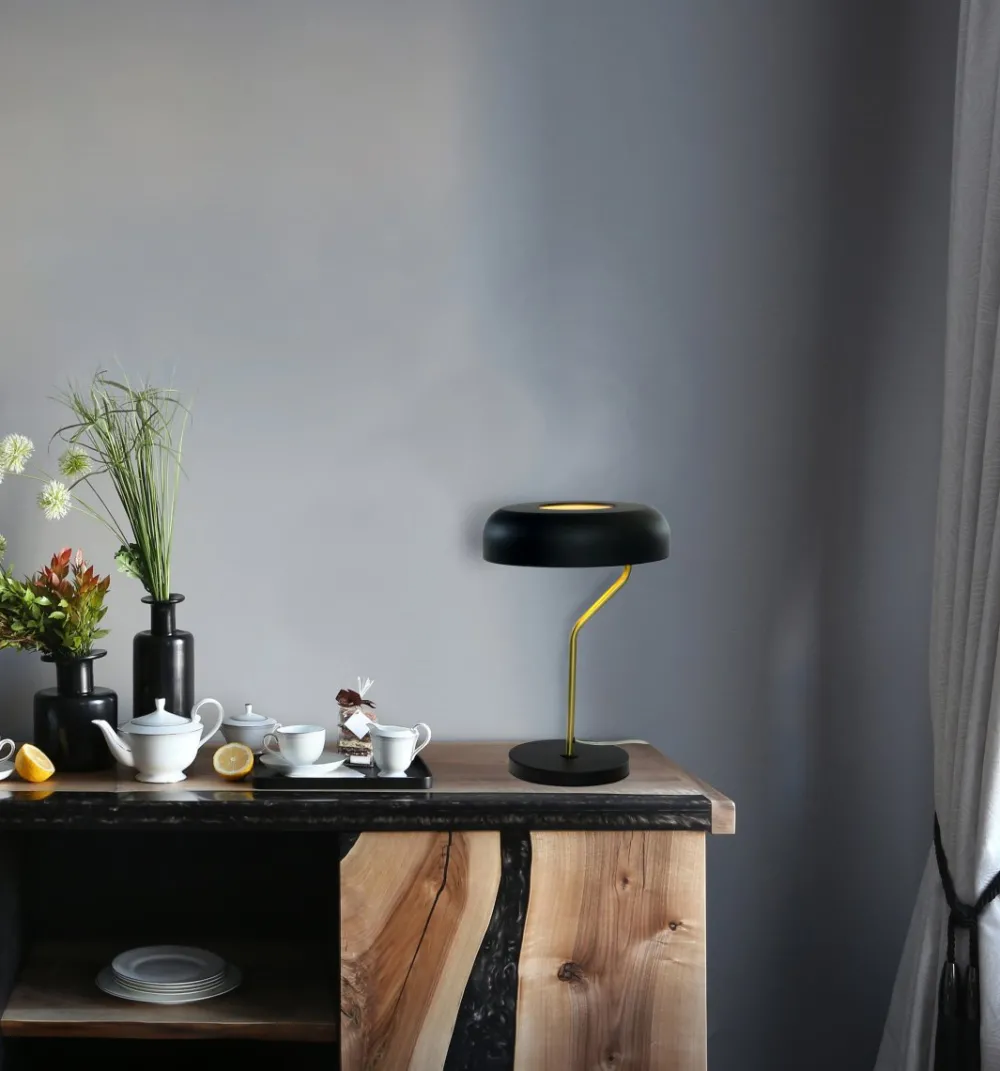 Clearance Aneta Lighting Bremen 44cm bordslampa Svart/mässing
