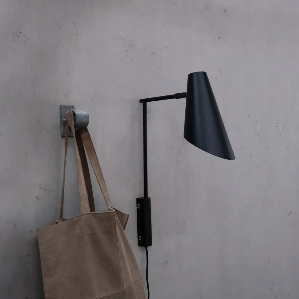 Online Dyberg Larsen Cale 46cm vägglampa Svart