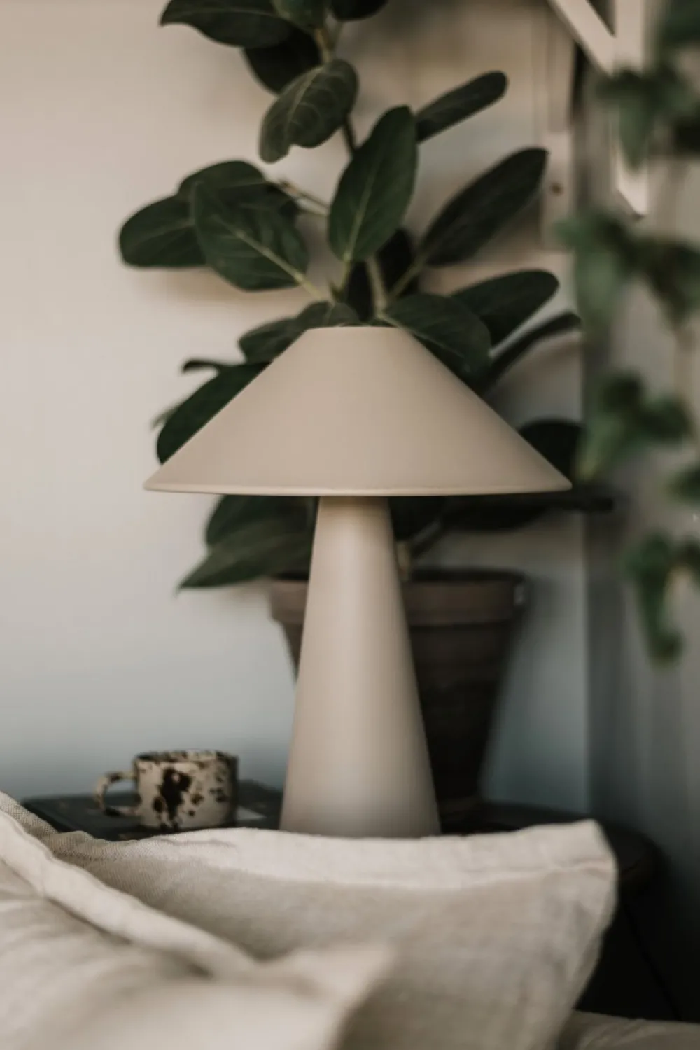 New Globen Lighting Cannes 40cm bordslampa