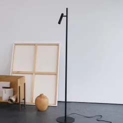 Best Dyberg Larsen Carlo 1 golvlampa Svart