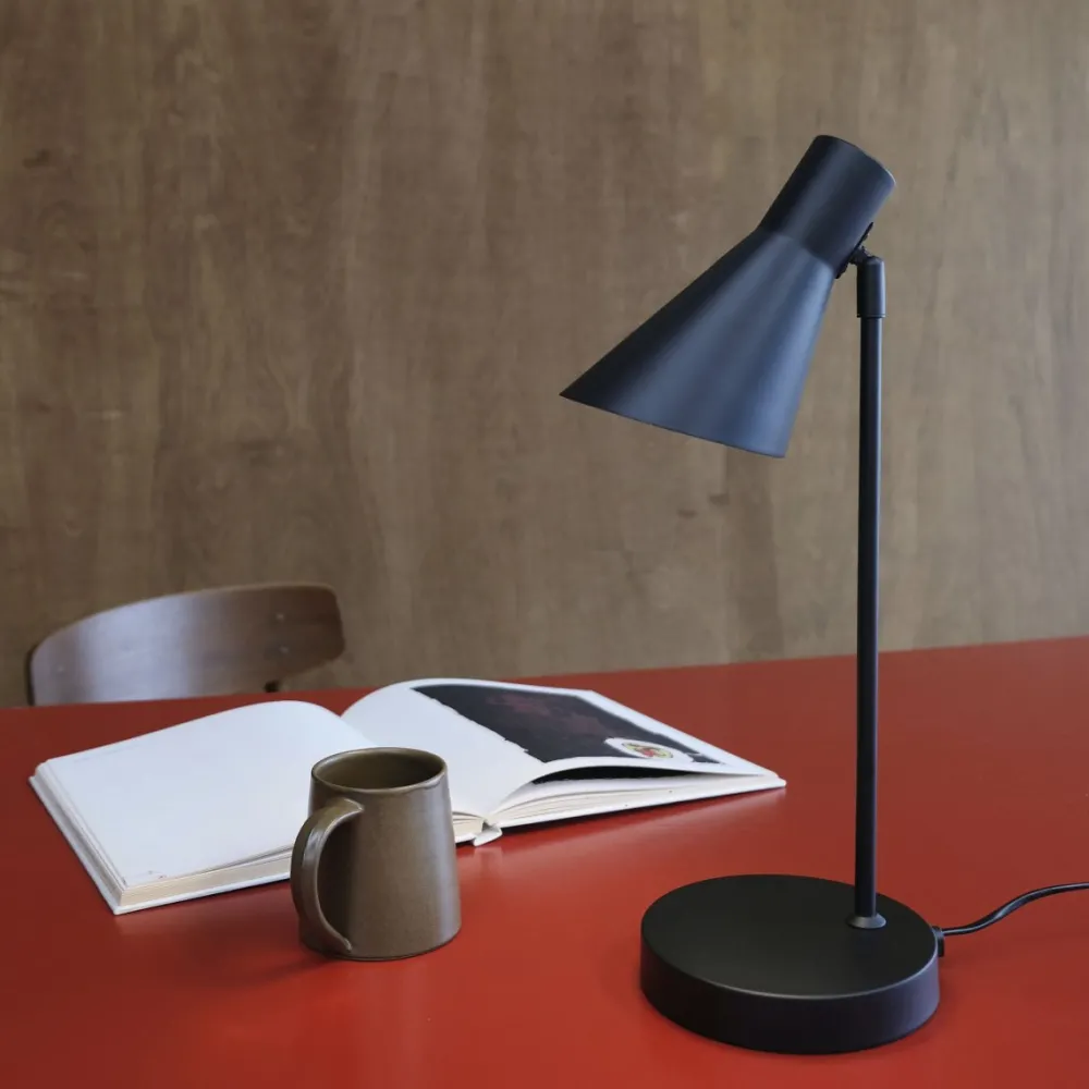 Online Dyberg Larsen Denver 45cm skrivbordslampa Svart