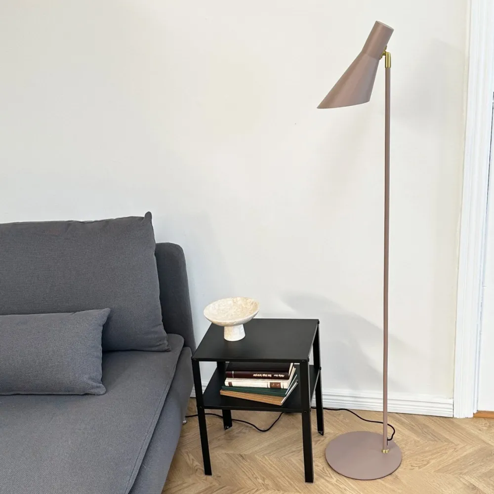 Discount Dyberg Larsen DL12 golvlampa
