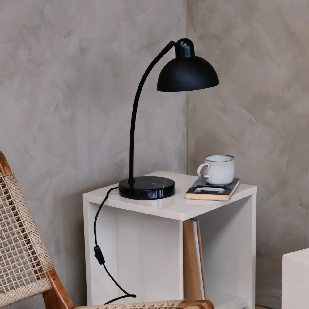 Hot Dyberg Larsen Eric 48cm skrivbordslampa Svart