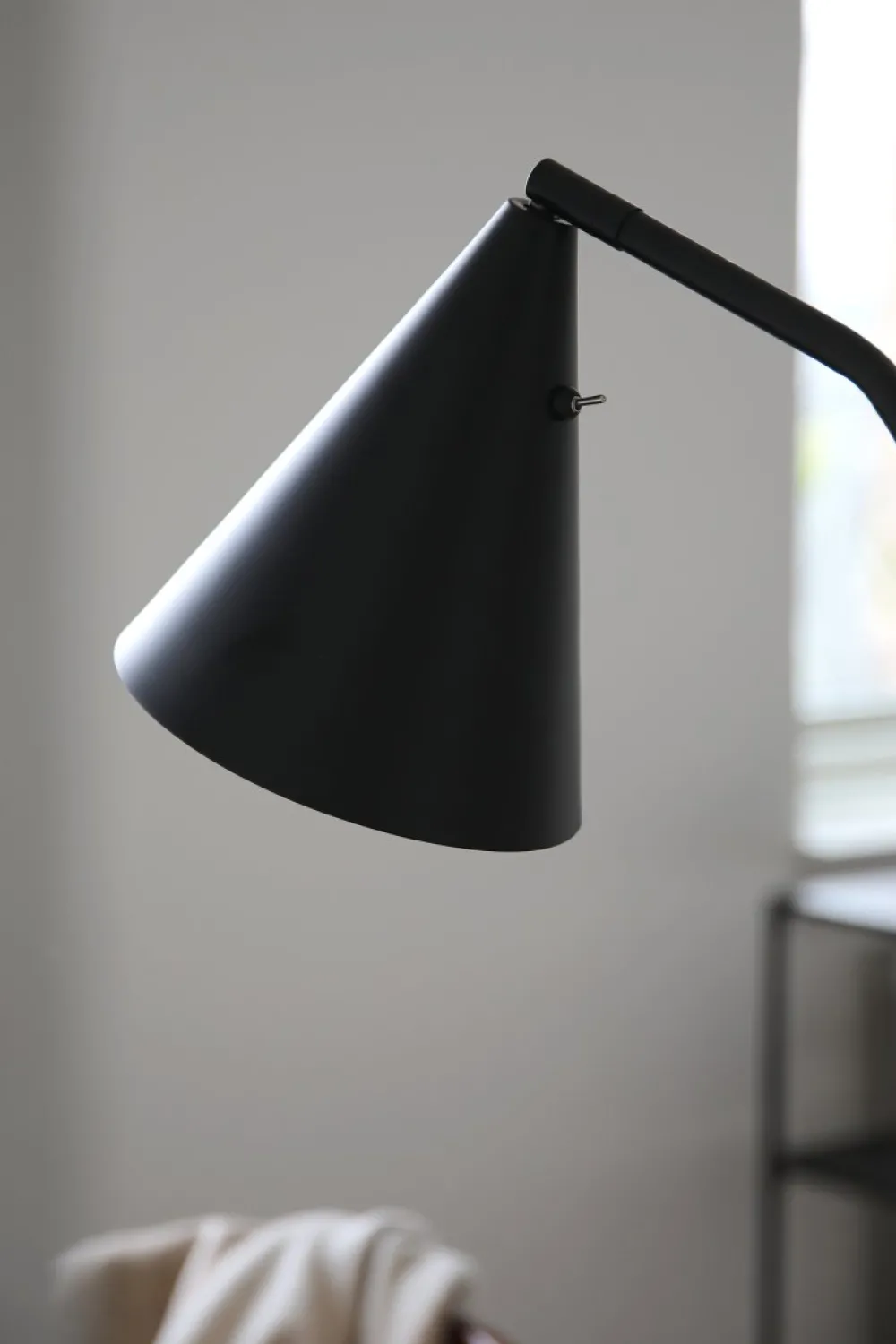 Sale Markslöjd Funil golvlampa