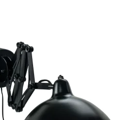 Outlet Dyberg Larsen Futura 60cm vägglampa Svart