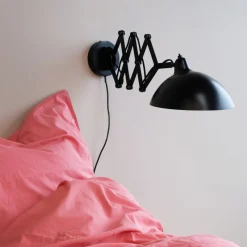 Outlet Dyberg Larsen Futura 60cm vägglampa Svart