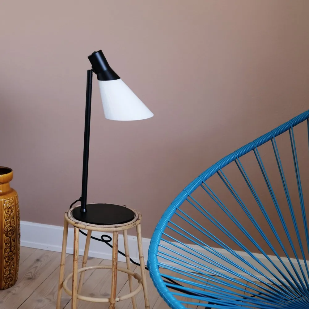 Outlet Dyberg Larsen Gent 48cm skrivbordslampa Svart