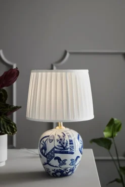 Online Markslöjd Göteborg 48cm bordslampa Vit