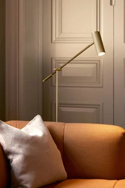 Clearance Globen Lighting Hubble Read golvlampa