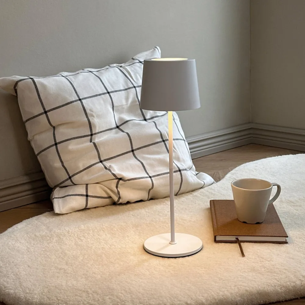 Outlet Dyberg Larsen Karl 37cm portabel Vit
