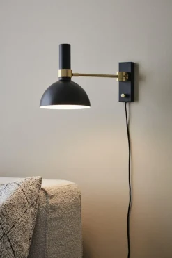 Outlet Markslöjd Larry 40cm vägglampa Svart