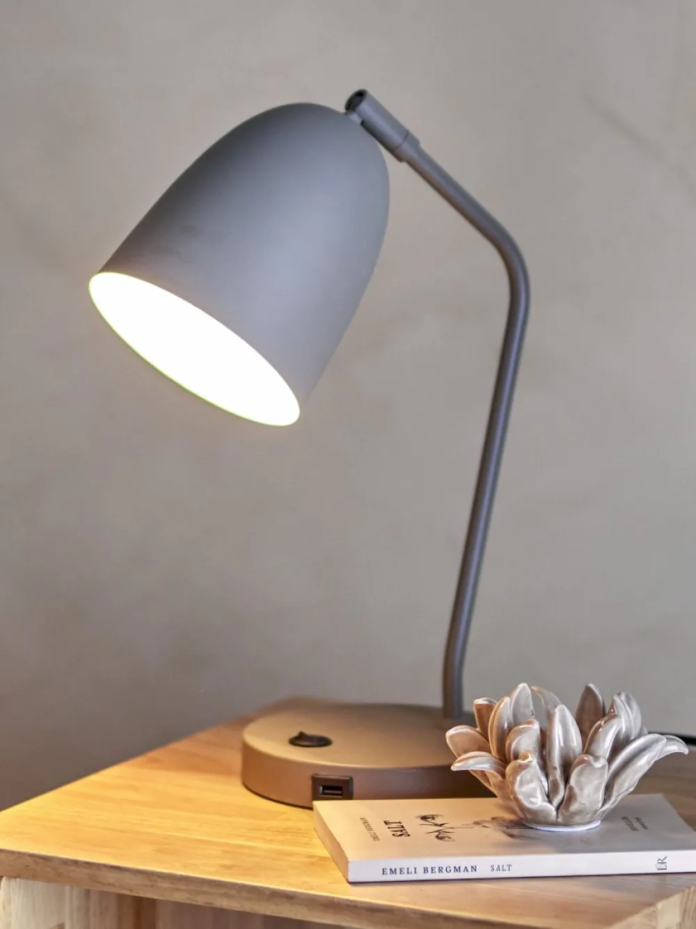 New Bloomingville Lemar 37cm skrivbordslampa Grå