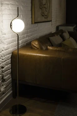 Outlet Faro Barcelona Le Vita golvlampa