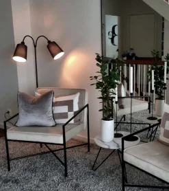 Online Aneta Lighting Ljusdal 2 golvlampa Svart