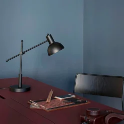 Dyberg Larsen London 42cm skrivbordslampa Svart
