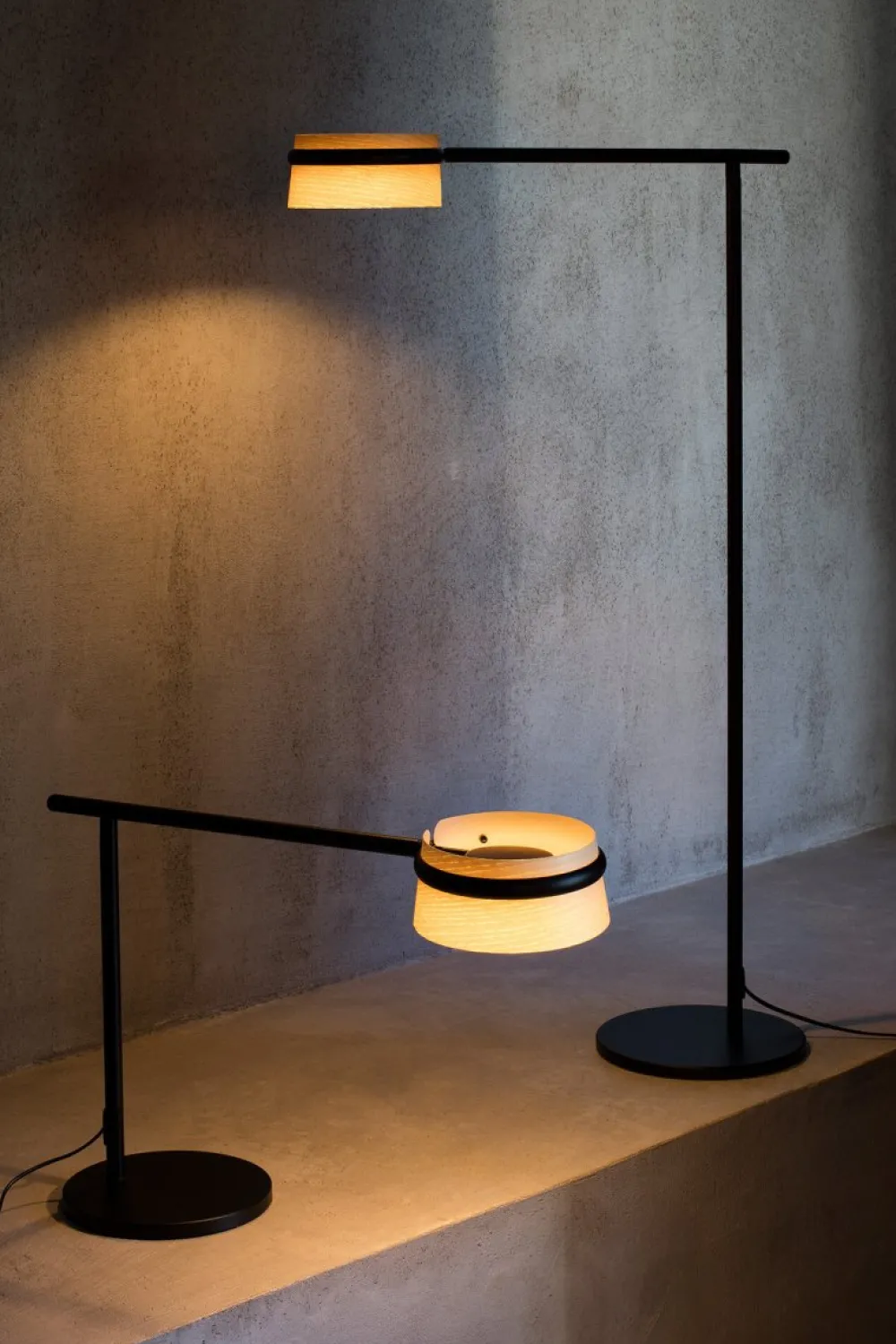 Discount Faro Barcelona Loop 65cm skrivbordslampa Trä