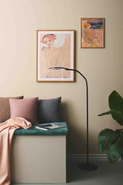 Best Halo Design Magni golvlampa Svart