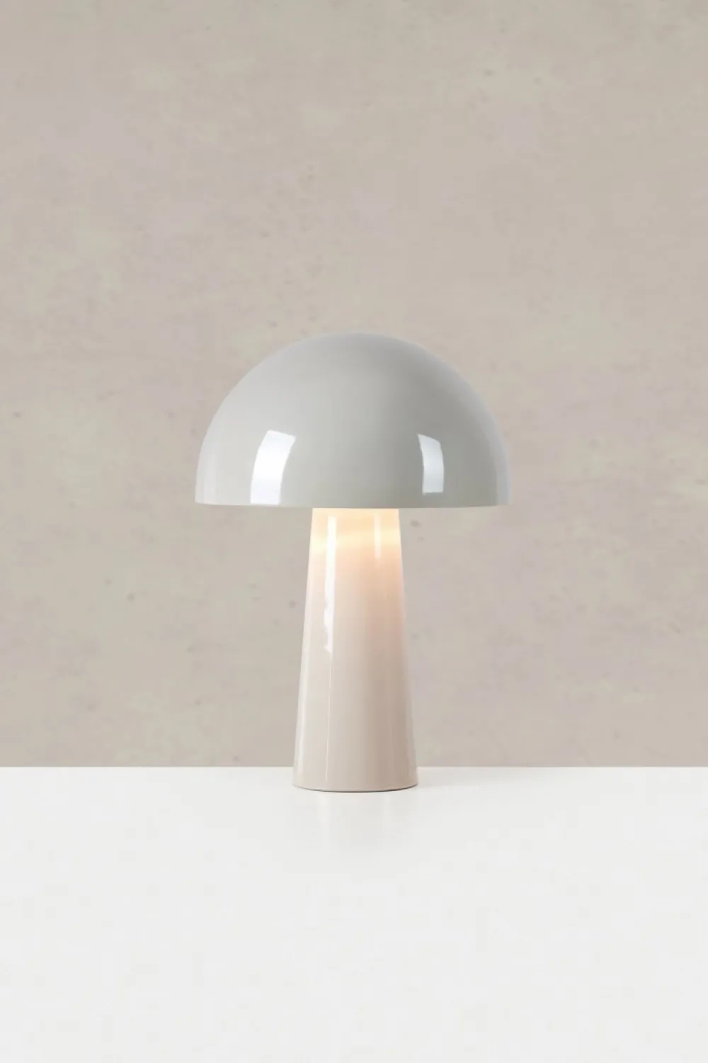 Best Markslöjd Mantar 36cm bordslampa Greige