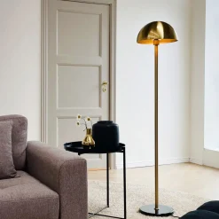 Dyberg Larsen Menton golvlampa Mässing/svart