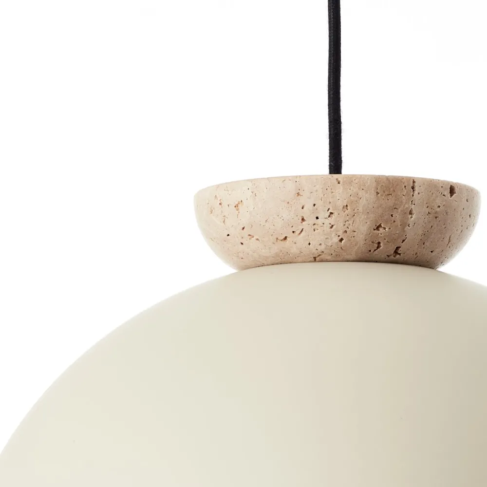 New Brilliant Nalam Ø35 taklampa Beige