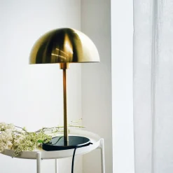 Clearance Dyberg Larsen Nancy 50cm bordslampa Mässing/svart