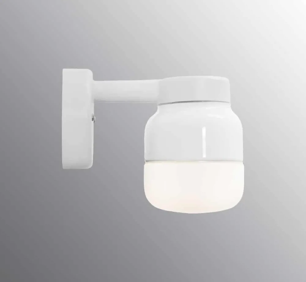 Sale Ifö electric Ohm Wall 100/150 badrumslampa