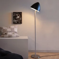 Dyberg Larsen Oulu golvlampa
