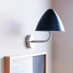 Clearance Dyberg Larsen Oulu Ø20 vägglampa Borstad stål
