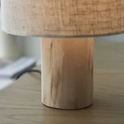 Hot Brilliant Pia 30cm bordslampa Natur
