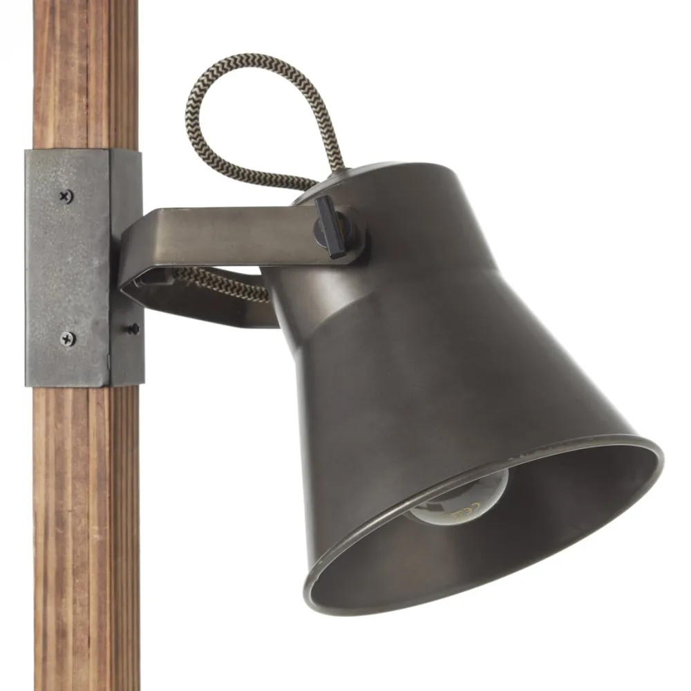 Outlet Brilliant Plow golvlampa Svart