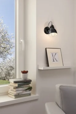 Best Eglo Priddy 22cm vägglampa Svart