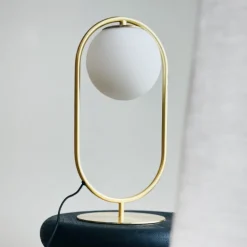 Hot Dyberg Larsen Reims 40cm bordslampa Mässing/vit