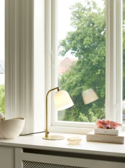 Discount Halo Design Room 49 40cm bordslampa Antikmässing