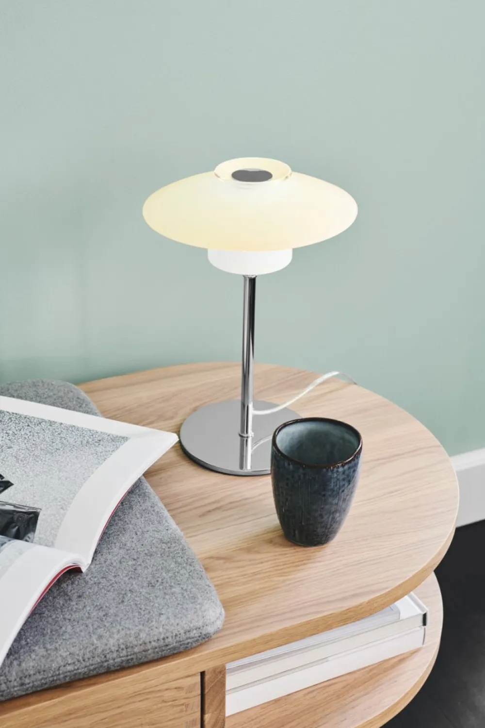 Best Halo Design Scandinavia 30cm bordslampa Opal