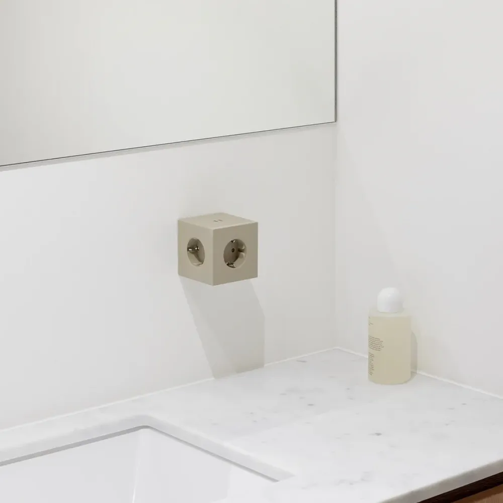 Online Avolt Square 2 Socket extender with 30W Dual USBC