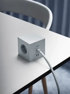 Outlet Avolt Square 1 with 30W Dual USBC & Magnetic base, 1.8m