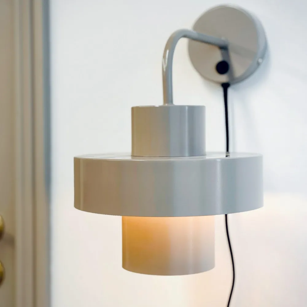 Hot Dyberg Larsen Stoke Ø15 vägglampa
