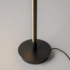 New Maytoni Thin golvlampa