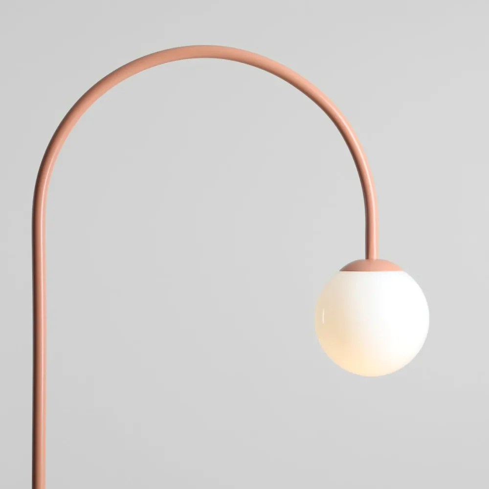 Discount Artera Una golvlampa